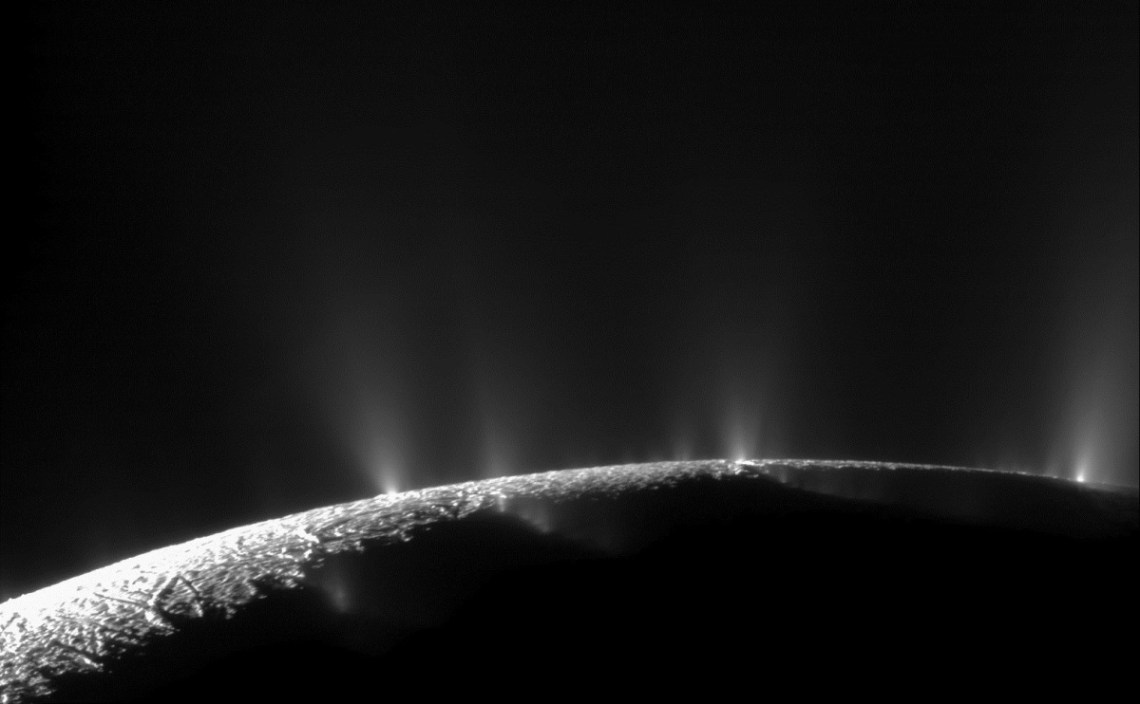 geyser-enceladus